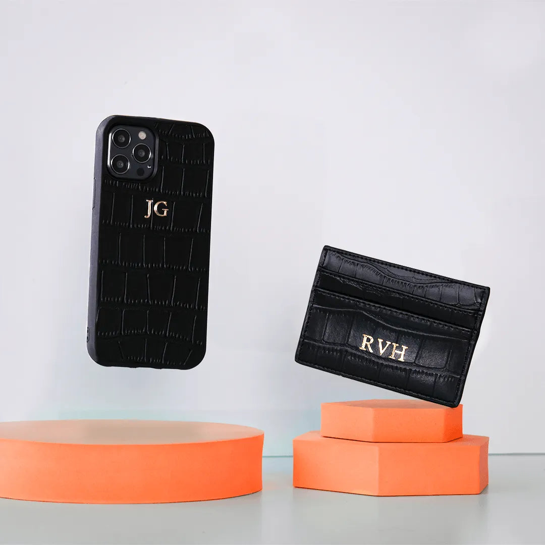 Black Croco Vegan Leather Gift Set: Phone case & card holder for iPhone and Samsung.