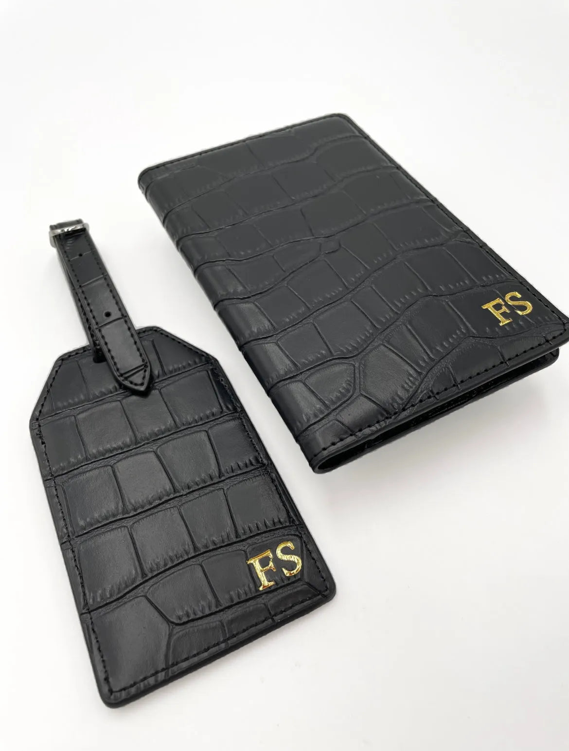 Black Croc Leather Luggage Tag & Passport Holder | Travel Essentials